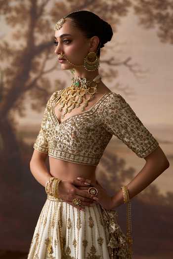 Shop ANGAD SINGH Ivory Silk V-neck Noor Embroidered Bridal Lehenga Set Online at Aza Fashions Shop_ANGAD SINGH_Ivory Silk V-neck Noor Embroidered Bridal Lehenga Set _Online_at_Aza_Fashions