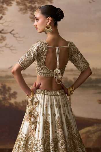 ANGAD SINGH Ivory Silk V-neck Noor Embroidered Bridal Lehenga Set at Aza Fashions ANGAD SINGH_Ivory Silk V-neck Noor Embroidered Bridal Lehenga Set _at_Aza_Fashions