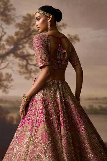 Shop ANGAD SINGH Pink Silk Sweetheart Neck Sehaj Paisley Embroidered Bridal Lehenga Set at Aza Fashions Shop_ANGAD SINGH_Pink Silk Sweetheart Neck Sehaj Paisley Embroidered Bridal Lehenga Set _at_Aza_Fashions