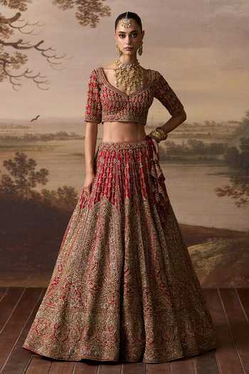 ANGAD SINGH Red Silk Deep Neck Amrit Embroidered Bridal Lehenga Set Online at Aza Fashions ANGAD SINGH_Red Silk Deep Neck Amrit Embroidered Bridal Lehenga Set _Online_at_Aza_Fashions