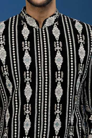 Buy_Arihant Rai Sinha_Black Velvet, Polyester, Viscose Embroidery, Sequins Dori Sherwani Set