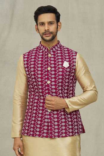Arihant Rai Sinha Floral Embroidered Bundi & Kurta Set 
