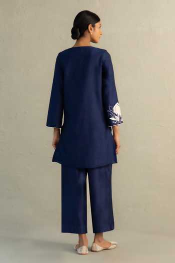 Charkhee Patchwork Embroidered Kurta & Pant Set 