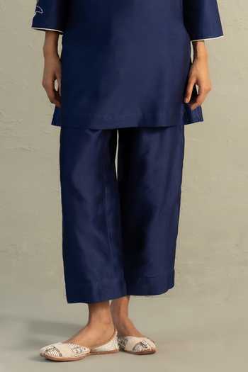 Charkhee_Blue Chanderi Split V-neck Neckline Embroidered Kurta Set _Online_at_Aza_Fashions