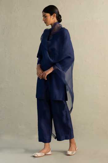 Shop_Charkhee_Blue Chanderi Split V-neck Neckline Embroidered Kurta Set _Online_at_Aza_Fashions