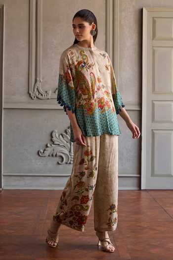 Kalista Green Modal, Satin Round Neck, Yes Sahira Printed Kurta And Pant Set Online at Aza Fashions Kalista_Green Modal, Satin Round Neck, Yes Sahira Printed Kurta And Pant Set _Online_at_Aza_Fashions