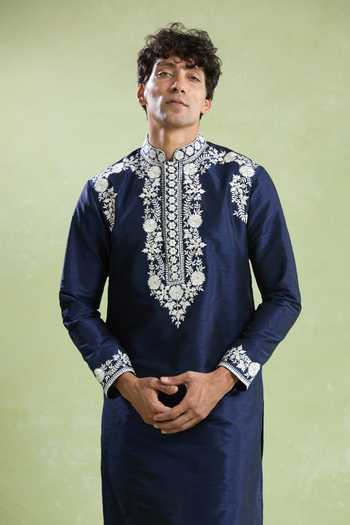 Arihant Rai Sinha Floret Embroidered Kurta With Pyjama 