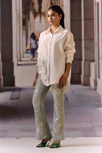 Maison Aguise White Cotton Collared Neck 3d Rose Applique Work Shirt at Aza Fashions Maison Aguise_White Cotton Collared Neck 3d Rose Applique Work Shirt _at_Aza_Fashions