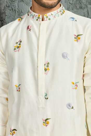 Sarab Khanijou_Ivory Chanderi Silk Gulmohar Bloom Nehru Jacket And Kurta Set _Online_at_Aza_Fashions
