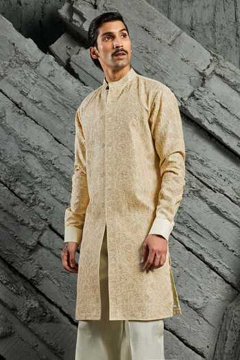 Shop Sarab Khanijou Ivory Chanderi Silk Muse Flroal Embroidered Kurta Set Online at Aza Fashions Shop_Sarab Khanijou_Ivory Chanderi Silk Muse Flroal Embroidered Kurta Set _Online_at_Aza_Fashions