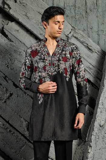 Sarab Khanijou Night Bloom Embroidered Kurta Set 