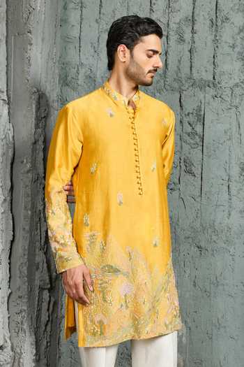 Sarab Khanijou Gulrang Mountain Ridge Kurta Set 