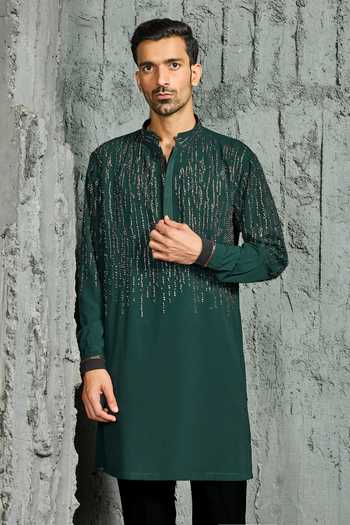 Sarab Khanijou Mehfil Green Embroidered Kurta Set 