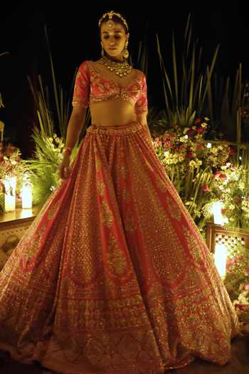Buy Amaltas Couture Red Silk, Organza, Net Sweetheart Neck Raw Embroidered Bridal Lehenga Set Buy_Amaltas Couture_Red Silk, Organza, Net Sweetheart Neck Raw Embroidered Bridal Lehenga Set