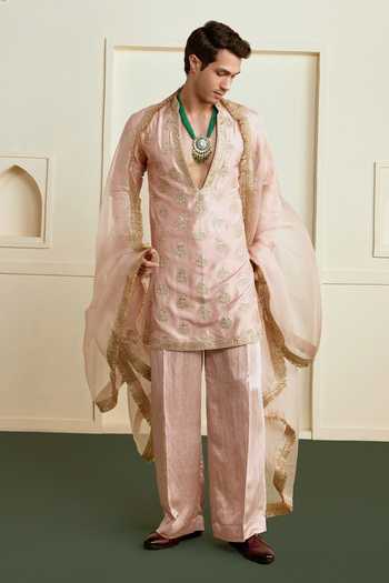 Buy Gopi Vaid Pink Tussar, Satin, Linen Hriday Embroidered Kurta Set at Aza Fashions Buy_Gopi Vaid_Pink Tussar, Satin, Linen Hriday Embroidered Kurta Set _at_Aza_Fashions