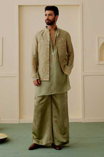 Gopi Vaid Veer Embroidered Bundi & Kurta Set