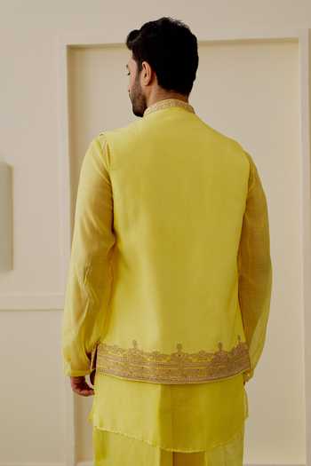 Gopi Vaid Aarav Embroidered Bundi & Kurta Set