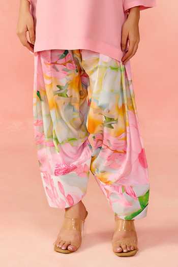 Shop Label Moni K Pink Crepe V-neck, Yes Wildflower Print Kurta And Pant Set Online at Aza Fashions Shop_Label Moni K_Pink Crepe V-neck, Yes Wildflower Print Kurta And Pant Set _Online_at_Aza_Fashions