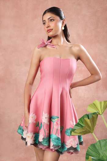 Ozeqo Ubud Panel Printed Dress With Flower Brooch