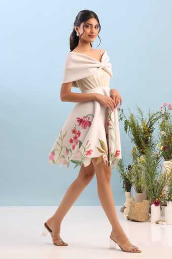 Shop Ozeqo Beige Neoprene Sweetheart Neck Aspen Corset Printed Dress With Draped Bow Online at Aza Fashions Shop_Ozeqo_Beige Neoprene Sweetheart Neck Aspen Corset Printed Dress With Draped Bow _Online_at_Aza_Fashions