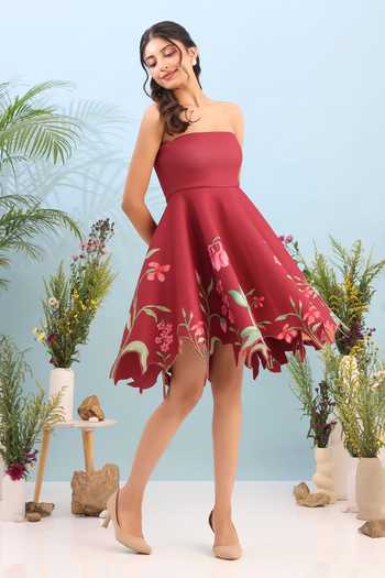 Buy Ozeqo Maroon Neoprene Off-shoulder Dorset Short Printed Dress Online at Aza Fashions Buy_Ozeqo_Maroon Neoprene Off-shoulder Dorset Short Printed Dress _Online_at_Aza_Fashions