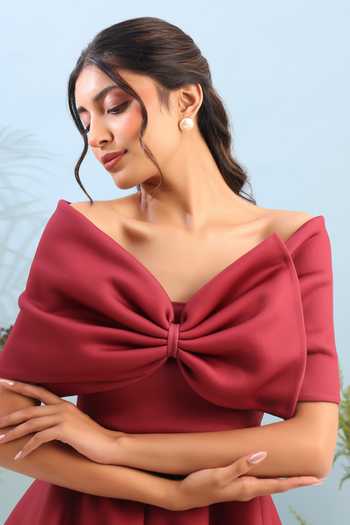 Ozeqo Maroon Neoprene Off-shoulder Dorset Short Printed Dress And Draped Bow Wrap Online at Aza Fashions Ozeqo_Maroon Neoprene Off-shoulder Dorset Short Printed Dress And Draped Bow Wrap _Online_at_Aza_Fashions