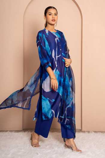 Kameez Blue Chanderi, Cotton, Organza Round Neck, Yes Reverie Digital Print Kurta Set Online at Aza Fashions Kameez_Blue Chanderi, Cotton, Organza Round Neck, Yes Reverie Digital Print Kurta Set _Online_at_Aza_Fashions