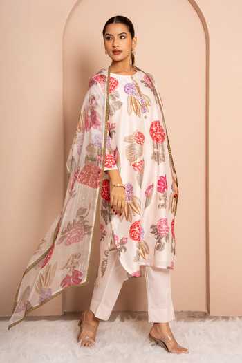 Kameez Ivory Chanderi, Cotton, Organza Round Neck, Yes Digital Print Kurta Set Online at Aza Fashions Kameez_Ivory Chanderi, Cotton, Organza Round Neck, Yes Digital Print Kurta Set _Online_at_Aza_Fashions