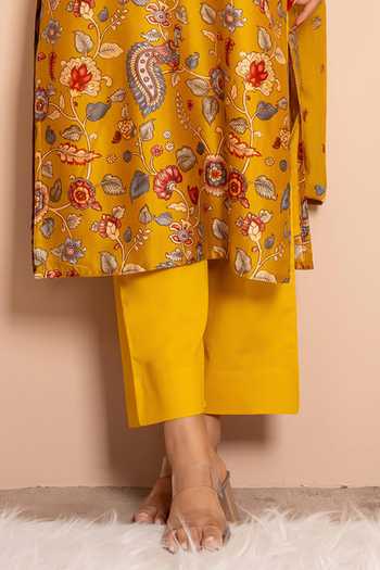 Kameez Yellow Chanderi, Cotton Round Neck Rustic Marigold Digital Print Kurta Set Online at Aza Fashions Kameez_Yellow Chanderi, Cotton Round Neck Rustic Marigold Digital Print Kurta Set _Online_at_Aza_Fashions
