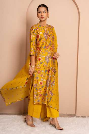 Buy Kameez Yellow Chanderi, Cotton Round Neck Rustic Marigold Digital Print Kurta Set Online at Aza Fashions Buy_Kameez_Yellow Chanderi, Cotton Round Neck Rustic Marigold Digital Print Kurta Set _Online_at_Aza_Fashions