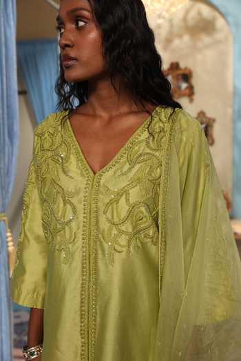Buy_Midushi Bajoria_Olive Green Organza, Chanderi , V-neck, Placement Embroidered Kurta Set 