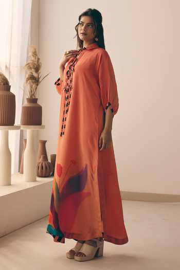 Buy_Meher By Islie_Peach Crepe Keyhole Neck Botanical Print Kaftan _Online_at_Aza_Fashions