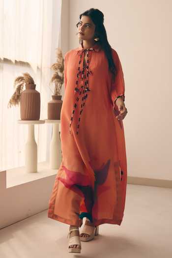 Shop_Meher By Islie_Peach Crepe Keyhole Neck Botanical Print Kaftan _Online_at_Aza_Fashions