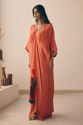 Meher By Islie Peach Crepe V-neck Abstract Print Kaftan Online at Aza Fashions Meher By Islie_Peach Crepe V-neck Abstract Print Kaftan _Online_at_Aza_Fashions