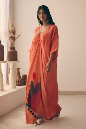 Shop Meher By Islie Peach Crepe V-neck Abstract Print Kaftan Online at Aza Fashions Shop_Meher By Islie_Peach Crepe V-neck Abstract Print Kaftan _Online_at_Aza_Fashions