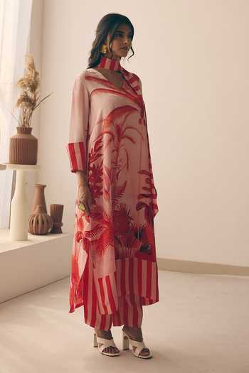 Shop_Meher By Islie_Pink Crepe V-neck Printed Kaftan And Pant Set _Online_at_Aza_Fashions