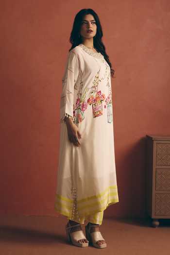 Buy_Meher By Islie_Ivory Crepe Round Neck, Yes Pearl Embellished Kurta And Pant Set _Online_at_Aza_Fashions