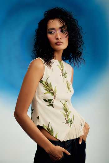 Shriya Som Ivory Crepe Round Neck Botanical Print Top Online at Aza Fashions Shriya Som_Ivory Crepe Round Neck Botanical Print Top _Online_at_Aza_Fashions
