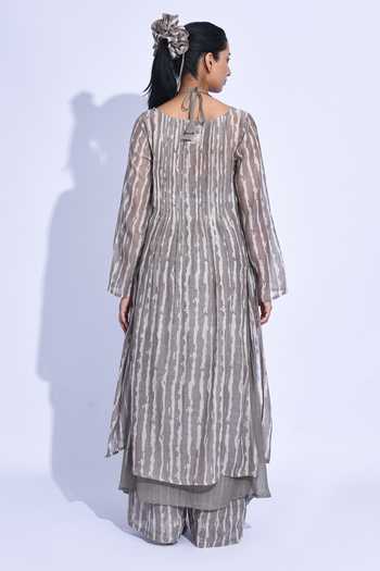 JAYATI GOENKA Ash Shima Layered Set 