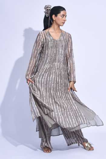JAYATI GOENKA Ash Shima Layered Set 