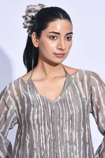 Buy JAYATI GOENKA Grey Chanderi Silk Halter Neck, Yes Ash Shima Layered Set Buy_JAYATI GOENKA_Grey Chanderi Silk Halter Neck, Yes Ash Shima Layered Set