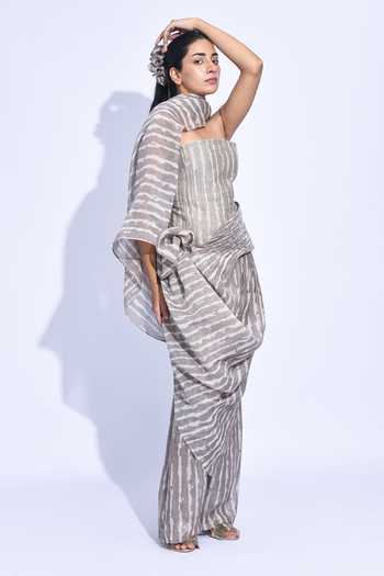 JAYATI GOENKA Grey Chanderi Silk Metallic Thread Bandeau Neck Dissected Corset Trouser Set Online at Aza Fashions JAYATI GOENKA_Grey Chanderi Silk Metallic Thread Bandeau Neck Dissected Corset Trouser Set _Online_at_Aza_Fashions