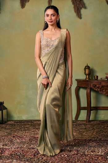 Buy Seema Thukral Green Tissue, Satin Sweetheart Neck Metallic Pre-draped Saree And Choli Set Online at Aza Fashions Buy_Seema Thukral_Green Tissue, Satin Sweetheart Neck Metallic Pre-draped Saree And Choli Set _Online_at_Aza_Fashions