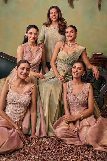 Buy Seema Thukral Green Satin, Tissue Split V-neck Quinn Kurta And Salwar Set Buy_Seema Thukral_Green Satin, Tissue Split V-neck Quinn Kurta And Salwar Set
