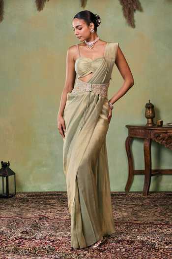 Seema Thukral Green Satin, Tissue Sweetheart Neck Morley Pre-draped Saree And Choli Set at Aza Fashions Seema Thukral_Green Satin, Tissue Sweetheart Neck Morley Pre-draped Saree And Choli Set _at_Aza_Fashions