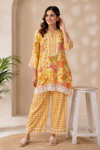 Surabhi Arya Floral & Geometric Print Kurta Set 