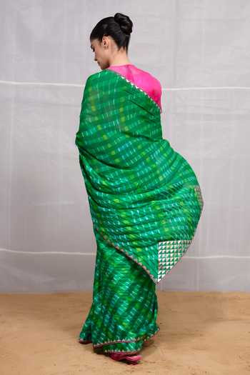 Naina Jain Ret Stripe Pattern Saree With Blouse 