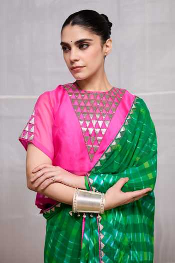 Naina Jain_Green Silk, Organza, Georgette Round Neck Ret Stripe Pattern Saree With Blouse _Online_at_Aza_Fashions