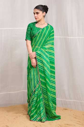 Naina Jain Green Silk, Chiffon Round Neck Tarang Leheriya Pattern Saree With Blouse Online at Aza Fashions Naina Jain_Green Silk, Chiffon Round Neck Tarang Leheriya Pattern Saree With Blouse _Online_at_Aza_Fashions
