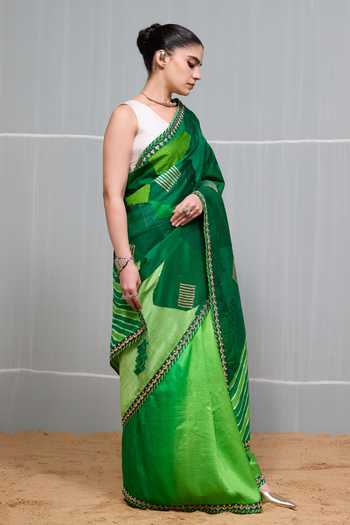 Naina Jain Green Silk Boond Patchwork Saree With Unstitched Blouse Piece Online at Aza Fashions Naina Jain_Green Silk Boond Patchwork Saree With Unstitched Blouse Piece _Online_at_Aza_Fashions